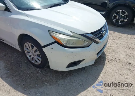 2017 Nissan Altima 2.5 S z USA, uszkodzony, nr VIN 1N4AL3AP1HN318223